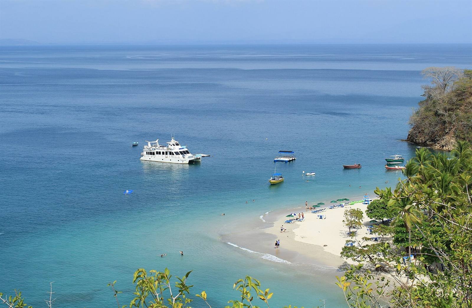 Tortuga Island · 23 km